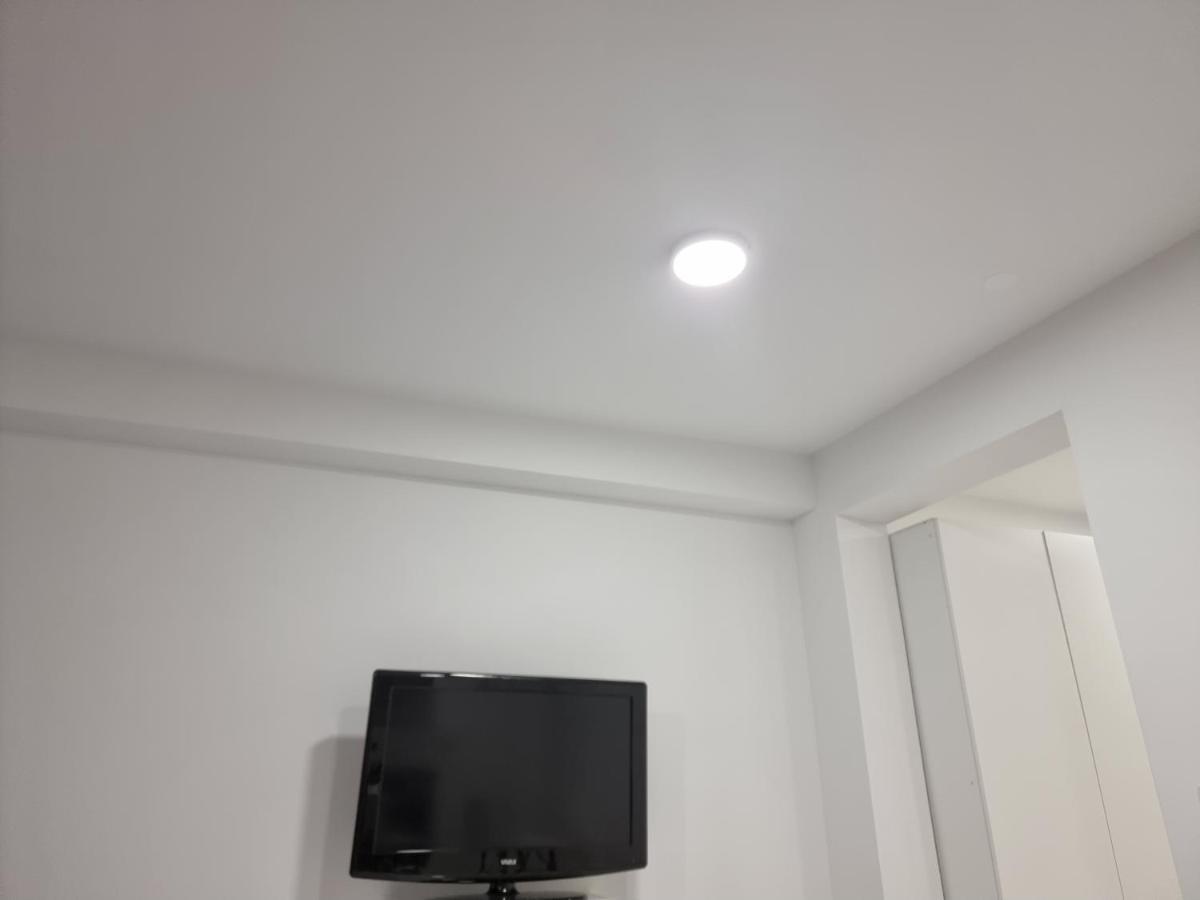 Apartmani Anastasia With Pool, Novalja Exterior foto